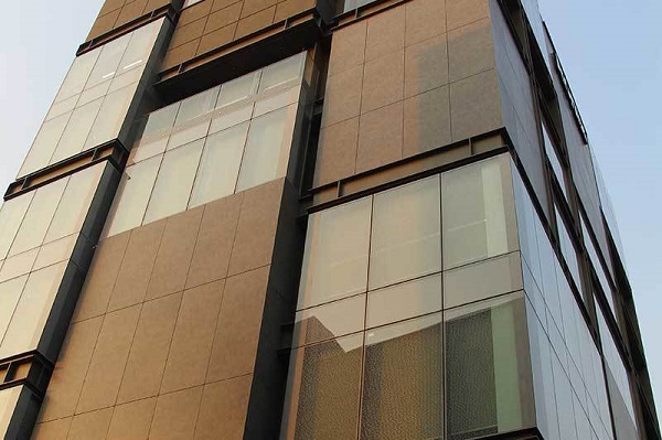مجری نمای مدرن ساختمان