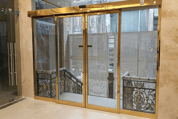 درب اسلایدینگ شیشه ای