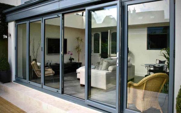 درب شیشه ای اسلایدینگ